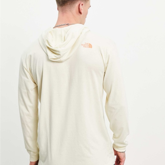 The North Face Summer Feels Triblend hoodie in cream - Picture 4 of 5